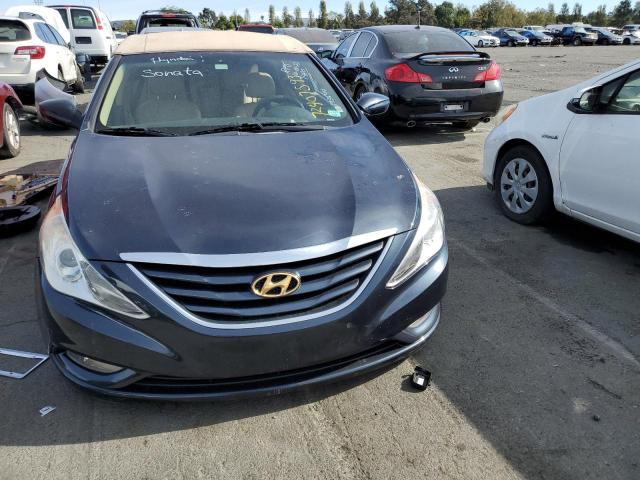 Photo 4 VIN: 5NPEB4AC3DH561480 - HYUNDAI SONATA GLS 