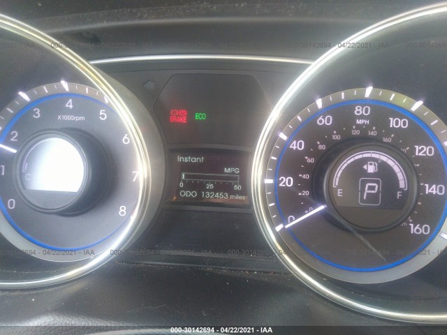 Photo 6 VIN: 5NPEB4AC3DH576450 - HYUNDAI SONATA 