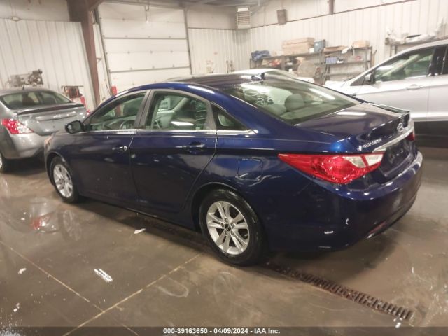 Photo 2 VIN: 5NPEB4AC3DH610578 - HYUNDAI SONATA 