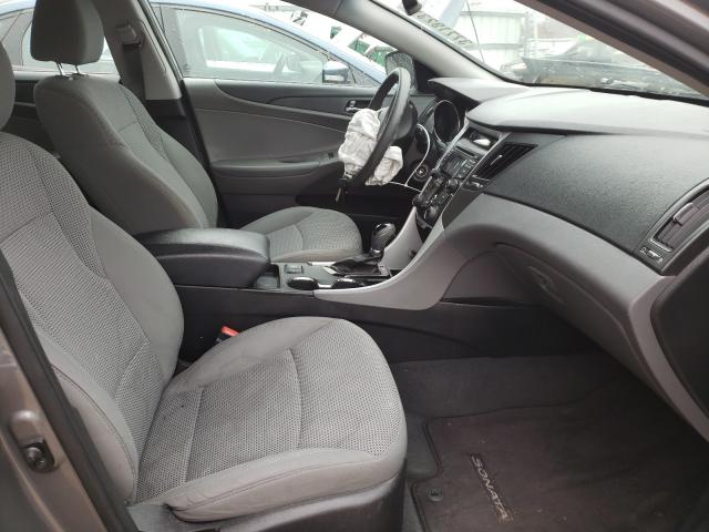 Photo 4 VIN: 5NPEB4AC3DH643810 - HYUNDAI SONATA GLS 