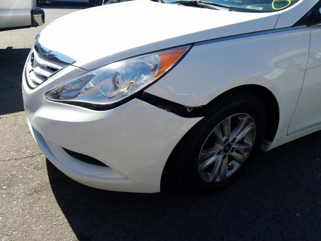 Photo 8 VIN: 5NPEB4AC3DH655956 - HYUNDAI SONATA GLS 