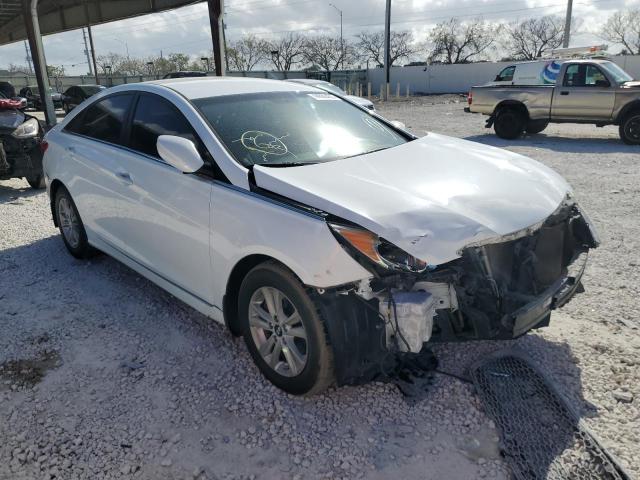 Photo 3 VIN: 5NPEB4AC3DH658842 - HYUNDAI SONATA GLS 