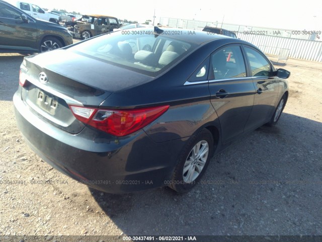 Photo 3 VIN: 5NPEB4AC3DH666357 - HYUNDAI SONATA 