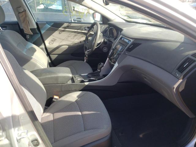 Photo 4 VIN: 5NPEB4AC3DH669744 - HYUNDAI SONATA GLS 