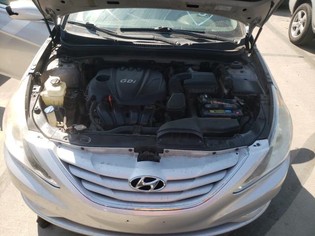 Photo 6 VIN: 5NPEB4AC3DH670604 - HYUNDAI SONATA 