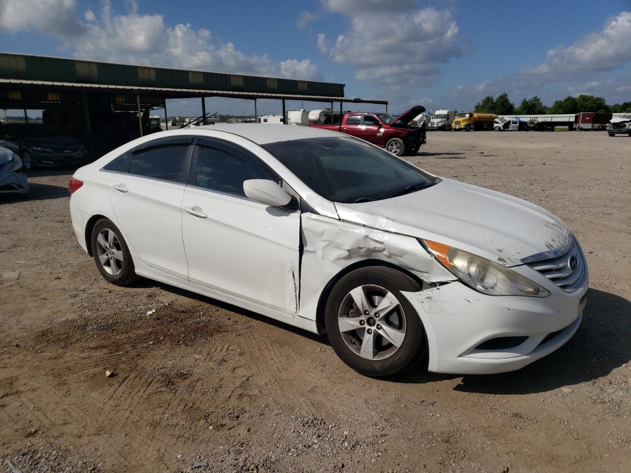 Photo 3 VIN: 5NPEB4AC3DH682008 - HYUNDAI SONATA 