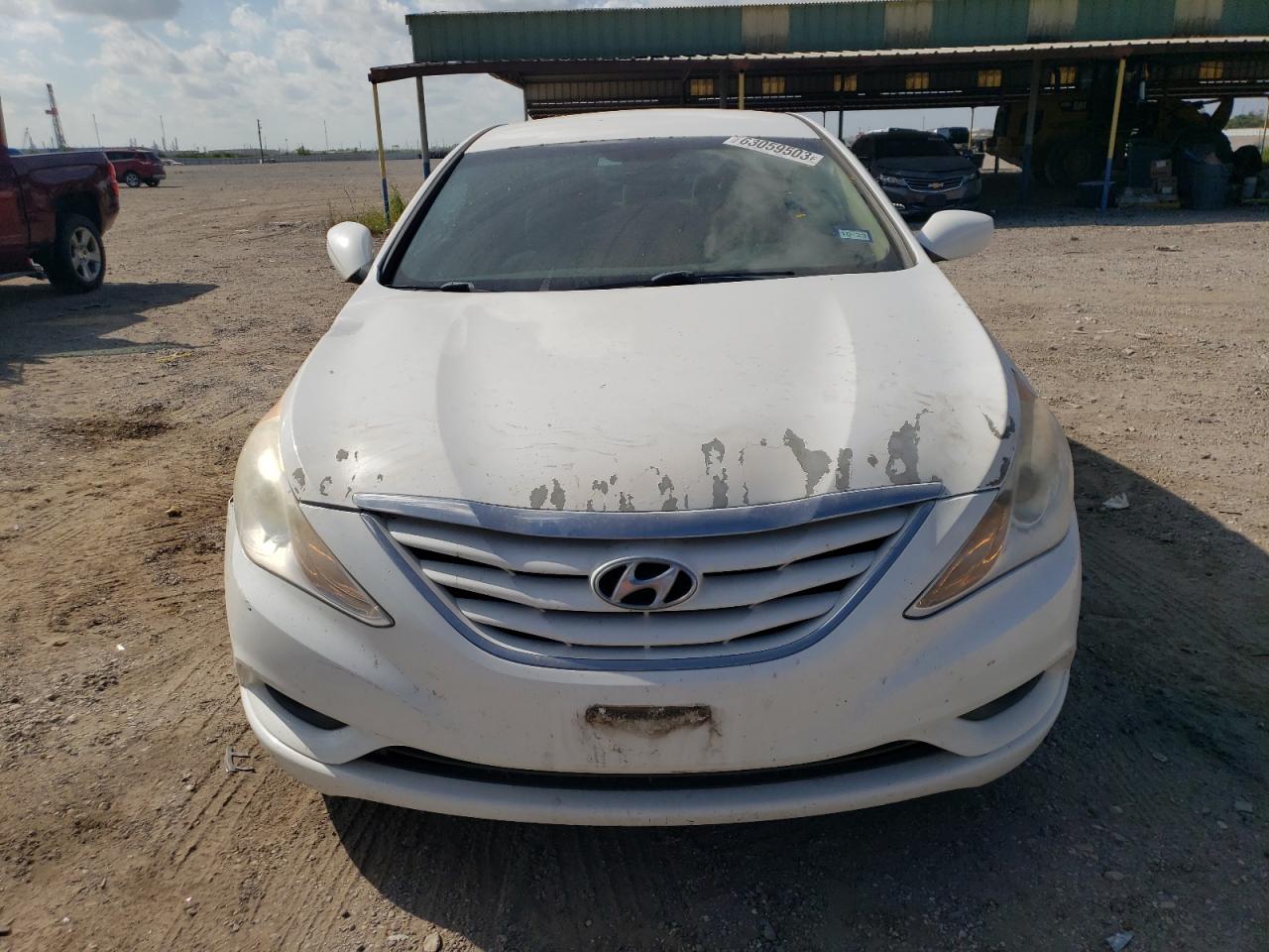 Photo 4 VIN: 5NPEB4AC3DH682008 - HYUNDAI SONATA 