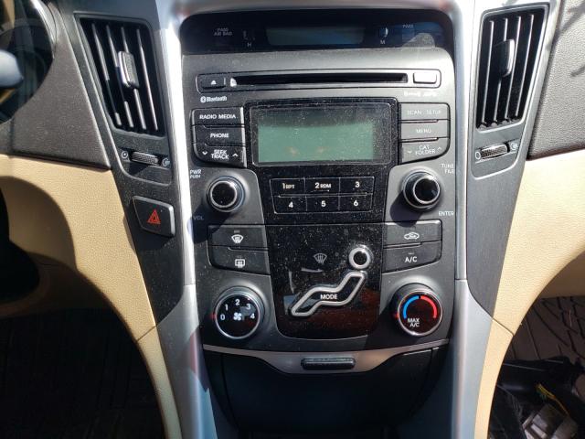 Photo 8 VIN: 5NPEB4AC3DH684437 - HYUNDAI SONATA GLS 