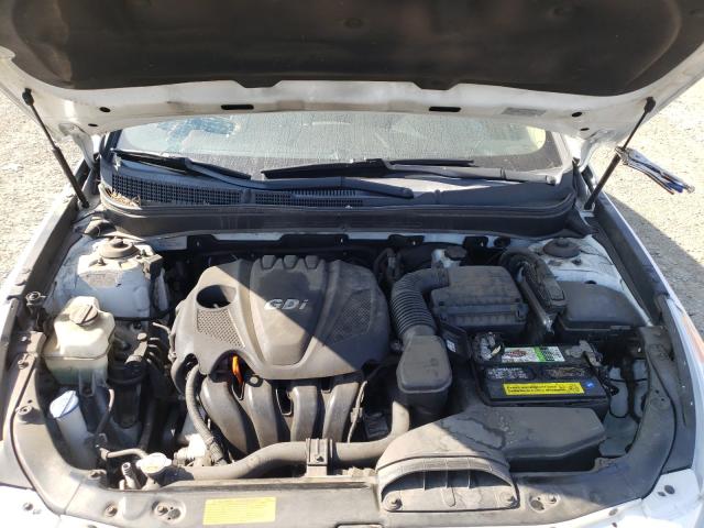 Photo 6 VIN: 5NPEB4AC3DH686415 - HYUNDAI SONATA GLS 