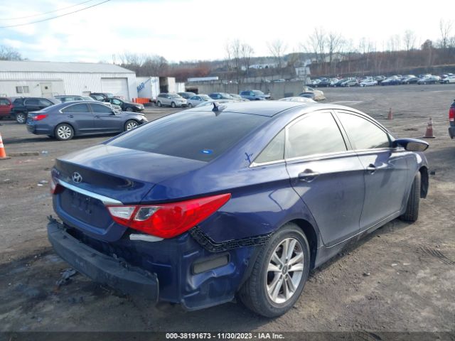 Photo 3 VIN: 5NPEB4AC3DH697091 - HYUNDAI SONATA 