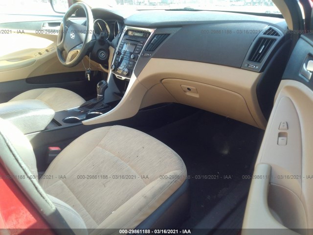 Photo 4 VIN: 5NPEB4AC3DH698743 - HYUNDAI SONATA 