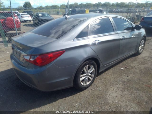 Photo 3 VIN: 5NPEB4AC3DH702757 - HYUNDAI SONATA 