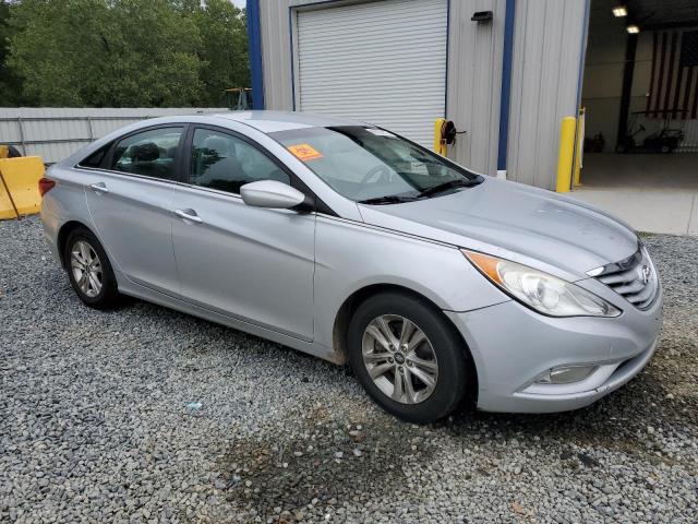 Photo 3 VIN: 5NPEB4AC3DH705058 - HYUNDAI SONATA GLS 