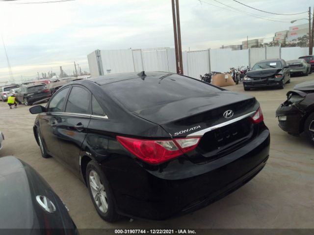 Photo 2 VIN: 5NPEB4AC3DH708011 - HYUNDAI SONATA 