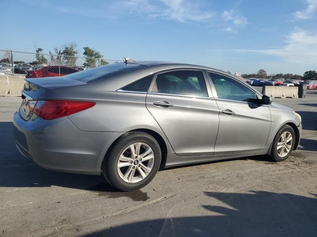 Photo 2 VIN: 5NPEB4AC3DH743518 - HYUNDAI SONATA GLS 