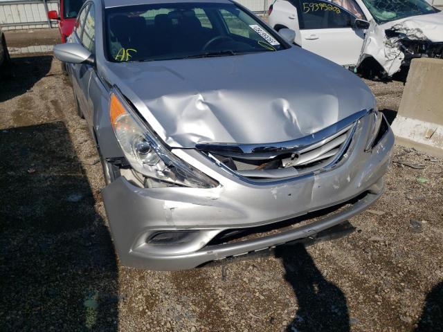 Photo 8 VIN: 5NPEB4AC3DH744717 - HYUNDAI SONATA GLS 