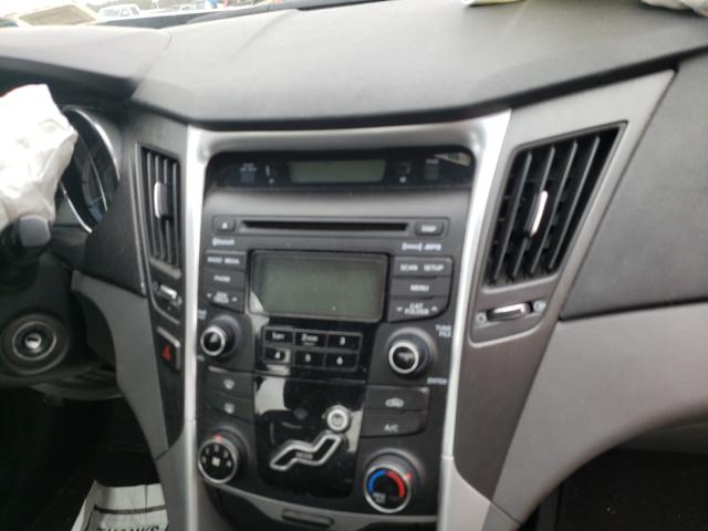 Photo 8 VIN: 5NPEB4AC3DH749965 - HYUNDAI SONATA GLS 