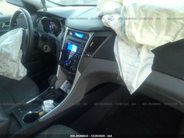 Photo 4 VIN: 5NPEB4AC3DH754549 - HYUNDAI SONATA 