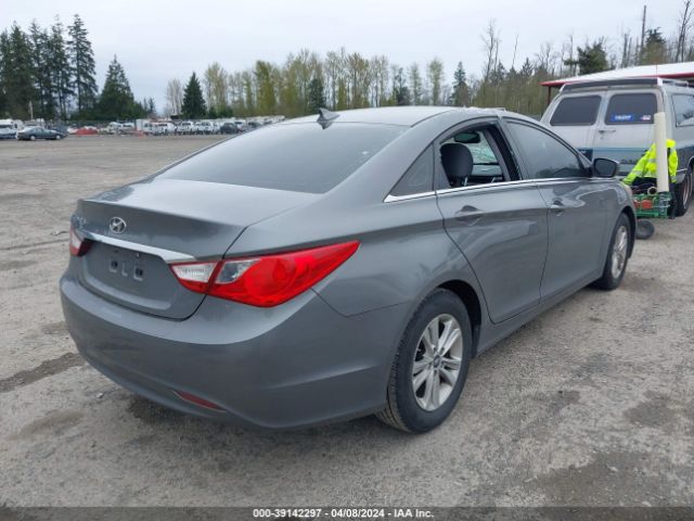 Photo 3 VIN: 5NPEB4AC3DH757080 - HYUNDAI SONATA 