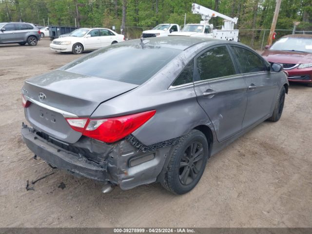 Photo 3 VIN: 5NPEB4AC3DH759721 - HYUNDAI SONATA 