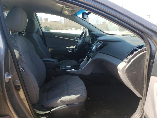 Photo 4 VIN: 5NPEB4AC3DH766216 - HYUNDAI SONATA GLS 