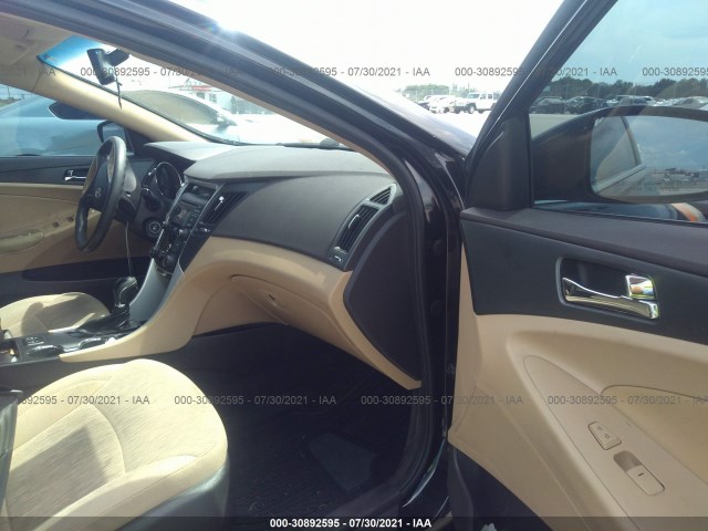 Photo 4 VIN: 5NPEB4AC3DH782688 - HYUNDAI SONATA 