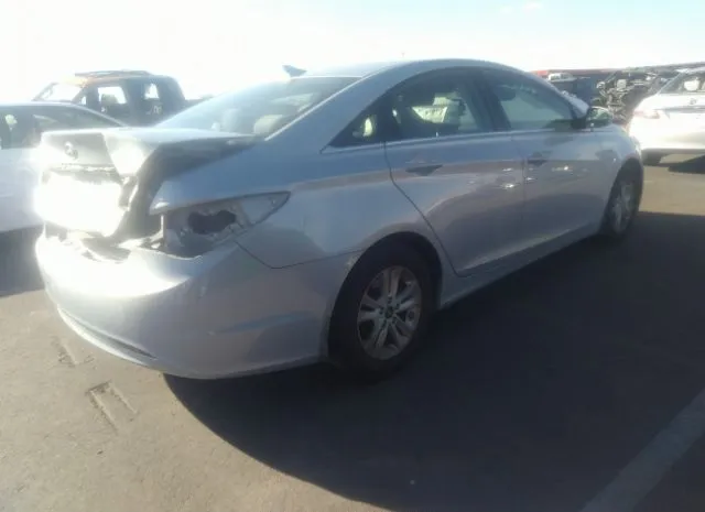 Photo 3 VIN: 5NPEB4AC3DH785705 - HYUNDAI SONATA 