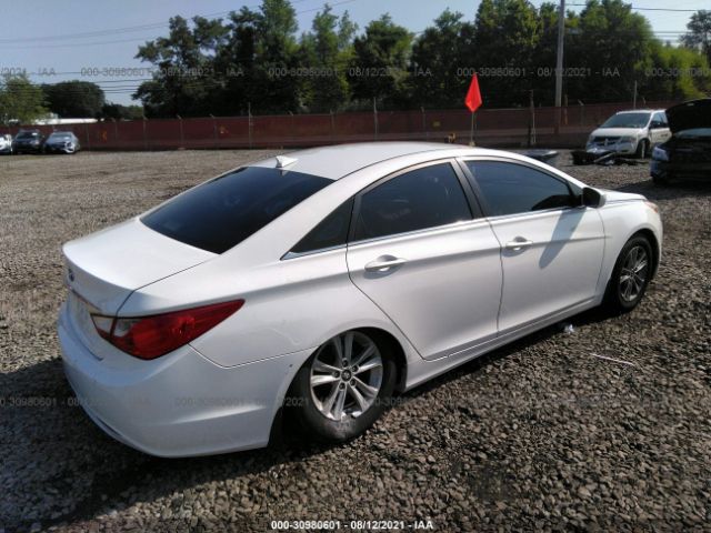 Photo 3 VIN: 5NPEB4AC3DH787888 - HYUNDAI SONATA 