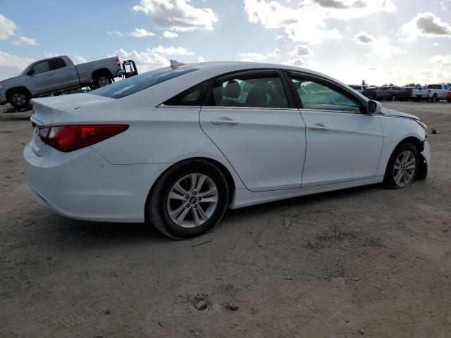 Photo 2 VIN: 5NPEB4AC3DH805077 - HYUNDAI SONATA 