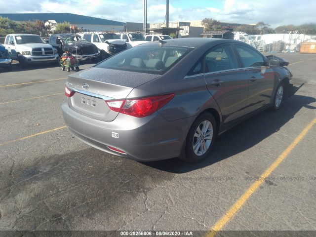 Photo 3 VIN: 5NPEB4AC3DH807265 - HYUNDAI SONATA 