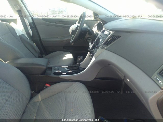 Photo 4 VIN: 5NPEB4AC3DH807265 - HYUNDAI SONATA 