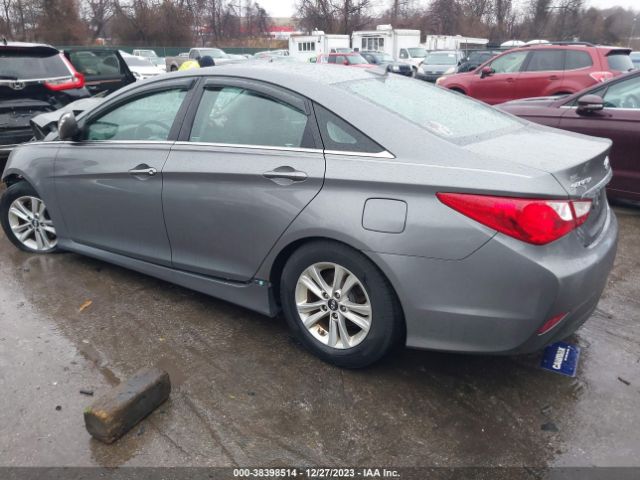 Photo 2 VIN: 5NPEB4AC3EH819319 - HYUNDAI SONATA 