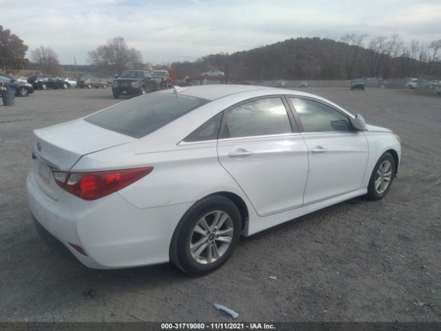 Photo 3 VIN: 5NPEB4AC3EH831082 - HYUNDAI SONATA 