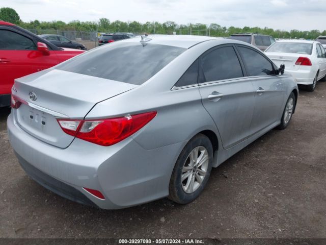 Photo 3 VIN: 5NPEB4AC3EH842390 - HYUNDAI SONATA 