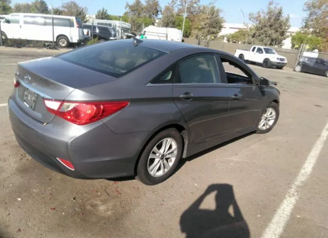 Photo 3 VIN: 5NPEB4AC3EH848318 - HYUNDAI SONATA 