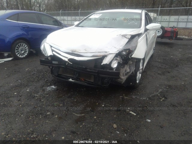 Photo 5 VIN: 5NPEB4AC3EH854880 - HYUNDAI SONATA 