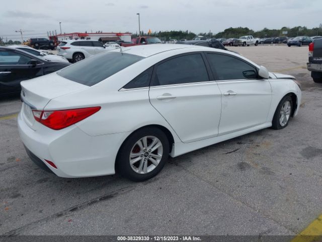 Photo 3 VIN: 5NPEB4AC3EH857021 - HYUNDAI SONATA 