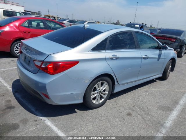 Photo 3 VIN: 5NPEB4AC3EH877169 - HYUNDAI SONATA 