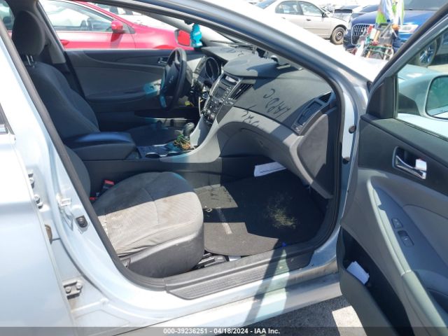 Photo 4 VIN: 5NPEB4AC3EH877169 - HYUNDAI SONATA 