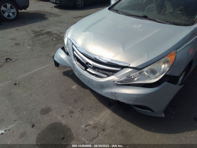 Photo 5 VIN: 5NPEB4AC3EH883568 - HYUNDAI SONATA 