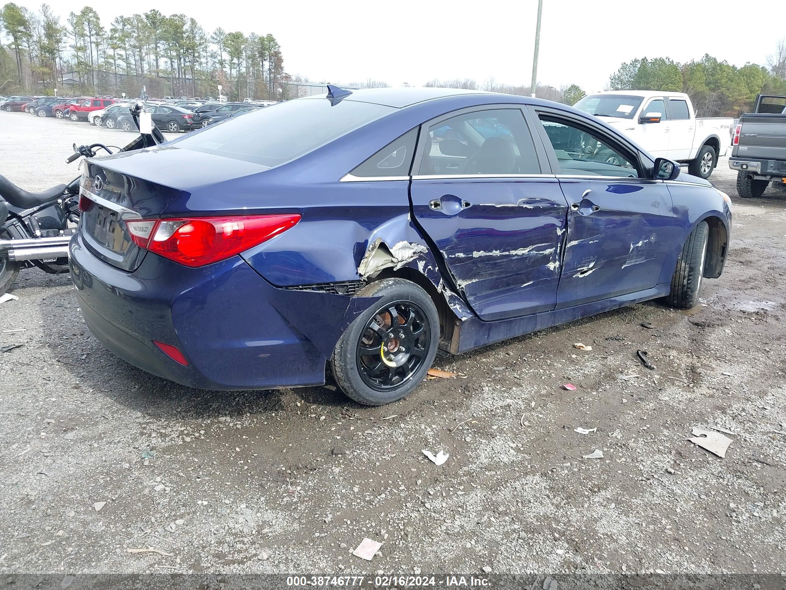 Photo 5 VIN: 5NPEB4AC3EH897826 - HYUNDAI SONATA 