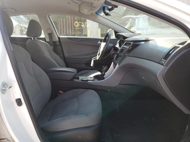 Photo 4 VIN: 5NPEB4AC3EH908937 - HYUNDAI SONATA GLS 