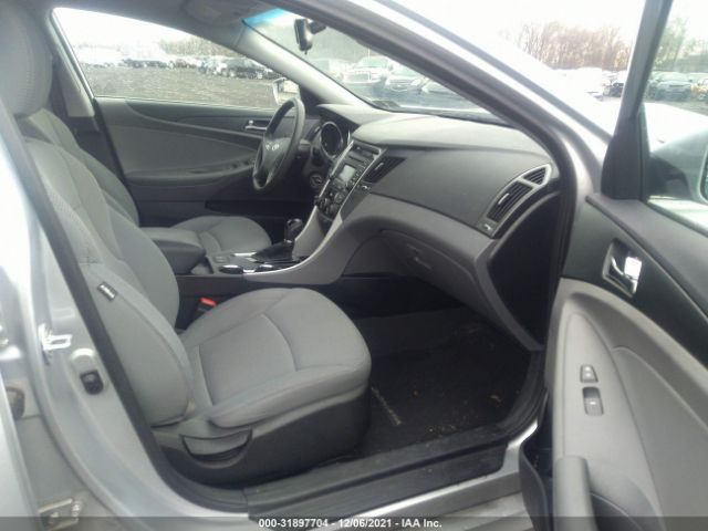 Photo 4 VIN: 5NPEB4AC3EH920358 - HYUNDAI SONATA 