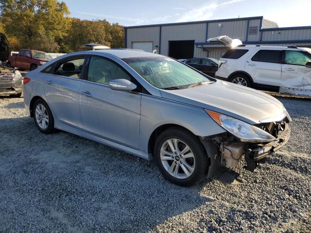 Photo 3 VIN: 5NPEB4AC3EH928413 - HYUNDAI SONATA 