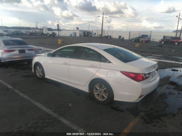 Photo 2 VIN: 5NPEB4AC3EH931019 - HYUNDAI SONATA 