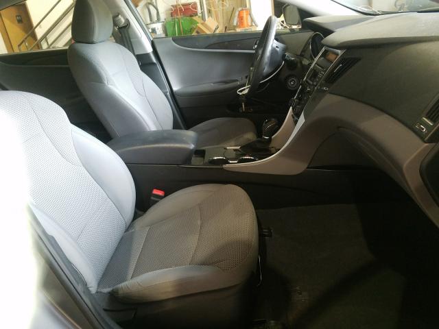 Photo 4 VIN: 5NPEB4AC3EH937385 - HYUNDAI SONATA GLS 