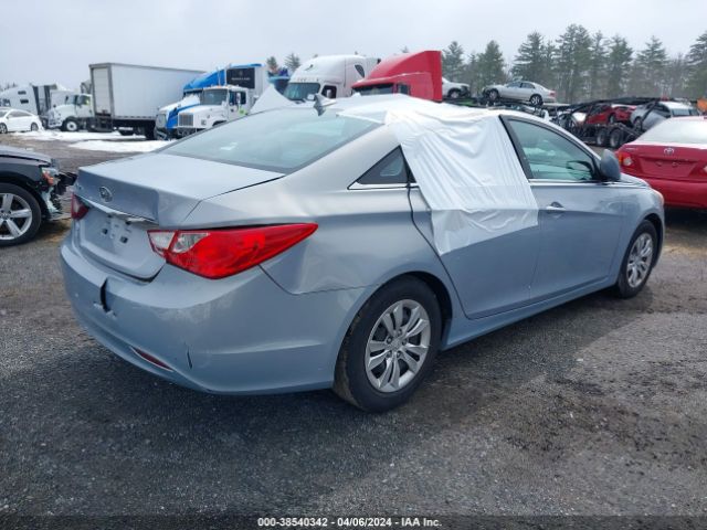 Photo 3 VIN: 5NPEB4AC4BH017504 - HYUNDAI SONATA 