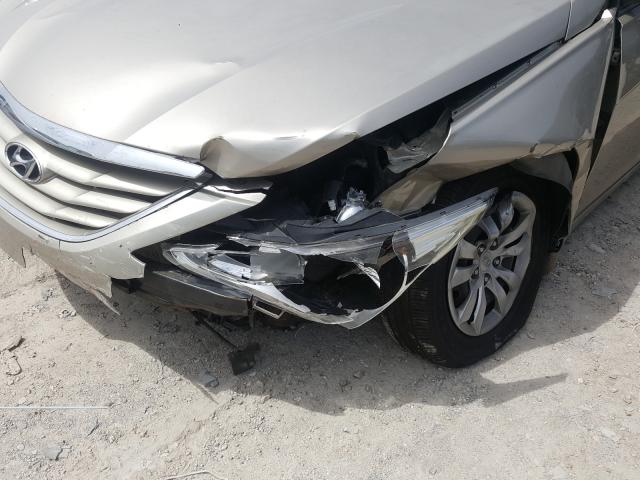 Photo 8 VIN: 5NPEB4AC4BH020743 - HYUNDAI SONATA GLS 