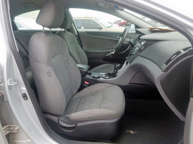 Photo 4 VIN: 5NPEB4AC4BH050180 - HYUNDAI SONATA GLS 