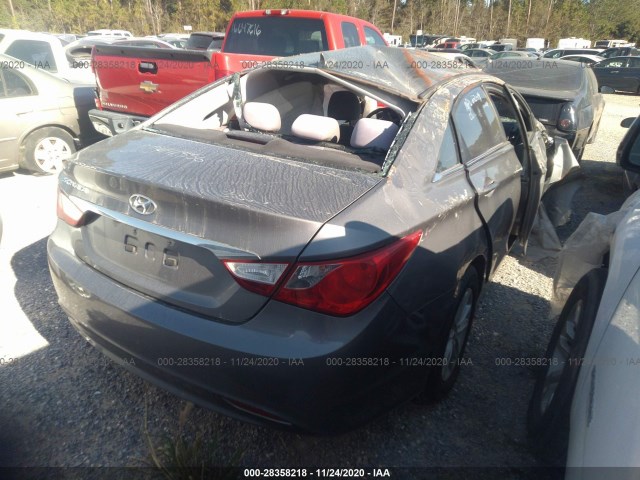 Photo 3 VIN: 5NPEB4AC4BH057677 - HYUNDAI SONATA 